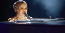 Putri Ariani melenggang ke babak final AGT 2023 setelah memberikan penampilan memukai di semifinal. (Sumber : Instagram/arianinismaputri)