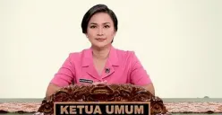 Diana Listyo, istri Kapolri yang gayanya dibanding-bandingkan dengan Luluk Nuril (Sumber : Instagram/@bhayangkari.ketua_umum)