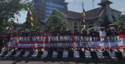 Ilustrasi | Pengemudi Ojek Online Surakarta ajukan 3 tuntutan. (Sumber : Instagram/kso_team.slewah)