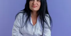 Ilustrasi | Pertolongan pertama saat Gerd kambuh (Sumber : Freepik/stockking)