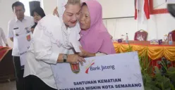 Ahli Waris Dapat Rp 3 Juta, Mbak Ita Salurkan Santunan Kematian Warga Tidak Mampu di Kota Semarang
