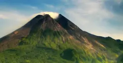 Update Terkini Gunung Merapi: 16 Kali Gempa Guguran dalam Satu Hari, Status Level III Siaga