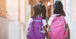 Ilustrasi | Anak-anak wajib mendapat kasih sayang dan perhatian yang sama dari orangtua. (Sumber : iStock/Sasiistock)