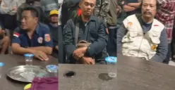 Diduga 3 oknum wartawan lakukan pemerasan pada warga di Desa Pandansari, Brebes (Sumber : instagram @undercover.id)