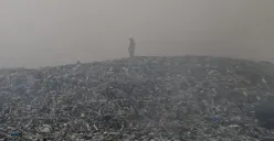 Pendinginan TPA Jatibarang masih tersisa titik api. (Sumber : Pemkot Semarang)