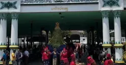 Tradisi memperingati Maulid Nabi di Yogyakarta, gunungan (Sumber : Instagram/@kratonjogja)