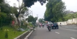 Jalan tanjakan di Tanah Putih, Candisari, Kota Semarang. (Sumber : Foursquare)