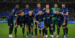 Spanduk Justice for Kanjuruhan Terbentang di Laga Inter Milan vs Benfica (Sumber : Twitter @Acerbi_Fra)