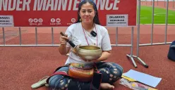 Rara Istiati Wulandari alias Mbak Rara pawang hujan diperkirakan tak lagi diundang di MotoGP Indonesia di Sirkuit Internasional Mandalika, 13-15 Oktober 2023. (Sumber : Instagram @rarapawang_cahayatarot)