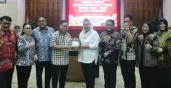 Saat Mbak ita bersama Komisi X DPR RI (Sumber : semarangkota.go.id)