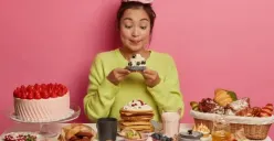 ilustrasi : gejala binge eating disorder (Sumber : freepik)