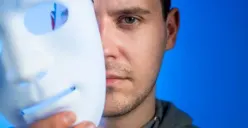 Ilustrasi | 7 Ciri Orang Munafik di Sekitarmu (Sumber : Freepik)