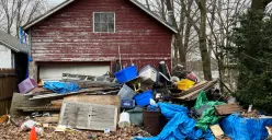 Ilustrasi penderita hoarding disorder (Sumber : Unsplash/Lance Grandahl)