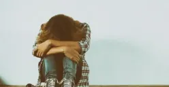 Ilustrasi | 10 tips perawatan diri yang efektif untuk mengatasi gejala depresi.(Sumber : Freepik/jcomp)