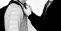 Ilustrasi | Tanda Tersembunyi Anak Jadi Korban Bully (Sumber : Freepik/rawpixel.com)