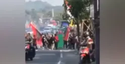 video rekaman amatir bentrokan dua kelompok di Muntilan, Kabupaten Magelang (Sumber : KompasTV)