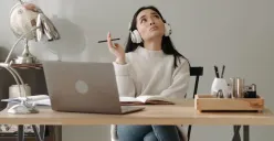 7 tanda yang mengungkap ciri-ciri seorang pemikir sejati. (Sumber : Pexels/Pavel Danilyuk)