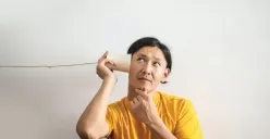 Punya Kenalan Sering Memotong Pembicaraan? Karakter Orang yang Tidak Mau Mendengarkan Orang Lain