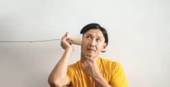 Ilustrasi | Tanda-Tanda orang yang sulit mendengarkan orang lain. (Sumber : Pexels/Andrea Piacquadio)