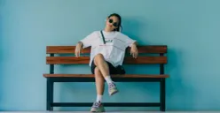 Karakter Seseorang Dilihat dari Cara Duduk, dari Posisi Tegak hingga Kaki Menyilang