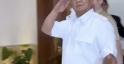 Aksi Prabowo disebut menggemaskan (Sumber : instagram @folkshit)