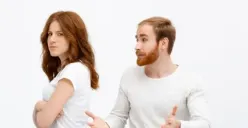 Ilustrasi | Perbedaan Suami dan Istri Saat Menghadapi Masalah (Sumber : Freepik/cookie_studio)