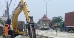Jalan Kaligawe Arah Demak Rampung Pengecoran, Siap-siap Giliran Lajur Selatan yang Macet