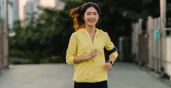 ilustrasi olahraga saat puasa (Sumber: freepik | Foto: freepik)