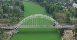 Sungai Bengawan Solo di Bojonegoro Penuh Enceng Gondok, Terlihat Indah tapi Berbahaya