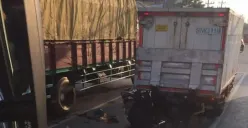 Kecelakaan di Exit Tol Krapyak, Motor Tabrak Truk Boks dari Belakang