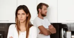 Ilustrasi | Cara Menghadapi Istri yang Sedang Marah yang Perlu Suami Ketahui (Sumber : Freepik/cookie_studio)