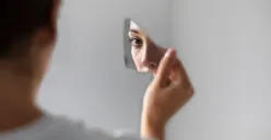 Ilustrasi | Perilaku Toxic yang Bisa Meracuni Diri Sendiri (Sumber : Freepik/pikisuperstar)