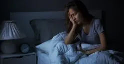 Arti mimpi jatuh dari ketinggian yang sering membuat seseorang terbangun (Sumber : Freepik/amenic181)