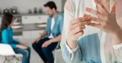 Cara Elegan Hadapi Suami yang Kepergok Berselingkuh, Lakukan Hal Ini Agar Terlihat Berkelas