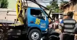Kecelakaan Beruntun 2 Truk dan 4 Motor di Sragen: 1 Orang Tewas, 8 Orang Luka