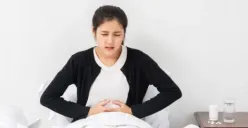 Ilustrasi | Keram perut saat menstruasi (Sumber : Freepik/jcomp)