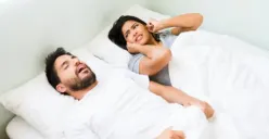 Ilustrasi mendengkur saat tidur (Sumber : Freepik/Tonodiaz)