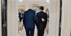 Presiden Jokowi dan Joe Biden bertemu di Gedung Putih, Washington DC membahas gencatan senjata di Gaza dan kemtiraan strategis Indonesia - Amerika Serikat. (Sumber : Instagram/jokowi)