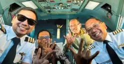 2 Pilot Garuda Indonesia Dipanggil Usai Pose Tiga Jari Bareng Mahfud MD Di Pesawat, Warganet Pertanyakan Prosedur Keselamatan Penerbangannya