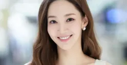 Berperan sebagai pasien kanker, Park Min Young turunkan berat badan hingga 37 kg di drama Marry My Husband (Sumber : instagram.com/rachel_mypark)