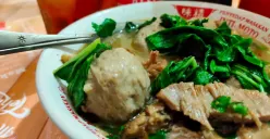 Bakso Lesanpuro Pak Ripto wajib masuk ke dalam daftar kuliner yang wajib dicoba jika datang ke Kota Semarang, semangkuk bakso sapi yang cocok disantap saat musim hujan. (Sumber : Google Muhammad Yusuf)