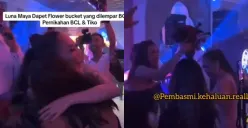 Luna Maya Dapat Buket Bunga di Nikahan BCL, Tahun Depan Fix Bakal Nikah dengan Maxime Bouttier?