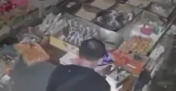 PARAH! Caleg DPRD Madiun Bobol 18 Toko Kelontong Demi Modal Kampanye, Aksinya Terekam CCTV