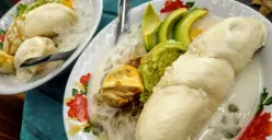 Rekomendasi kuliner menyegarkan di Kota Semarang, Es Dawet Duren Pak Amad di Jagalan, Kota Semarang, sudah legendaris sejak 18 tahun lalu. (Sumber : Google Indah Mutiara Pramudita)
