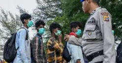 Momen Pengungsi Rohingya Protes Gara-gara Makanan Telat Datang, Publik: Ngelunjak!