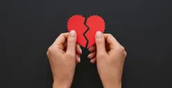 ilustrasi : pemuda di Pekalongan diduga lakukan percobaan bunuh diri dengan loncat dari tiang listrik (Sumber : freepik)