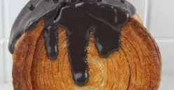 Resep cromboloni (croissant bomboloni) atau New York Roll yang sedang viral karena dijual Monsieur Spoon. (Sumber : Instagram @kristanto_pd)