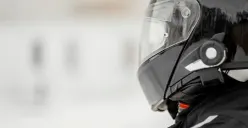 Ilustrasi helm (Sumber : Freepik)