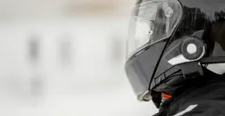 Ngawur! Gara-gara Helm Tak Dikembalikan, Wanita Ini Nekat Bakar Ijazah Pacar