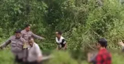 Seorang pria teriak minta tolong setelah diduga nekat loncat dari Jembatan Atas Tol Tuntang, Bawen, Kabupaten Semarang, Kamis 28 Desember 2023. (Sumber : Instagram @portalsemarang - InfoSemarang.com)